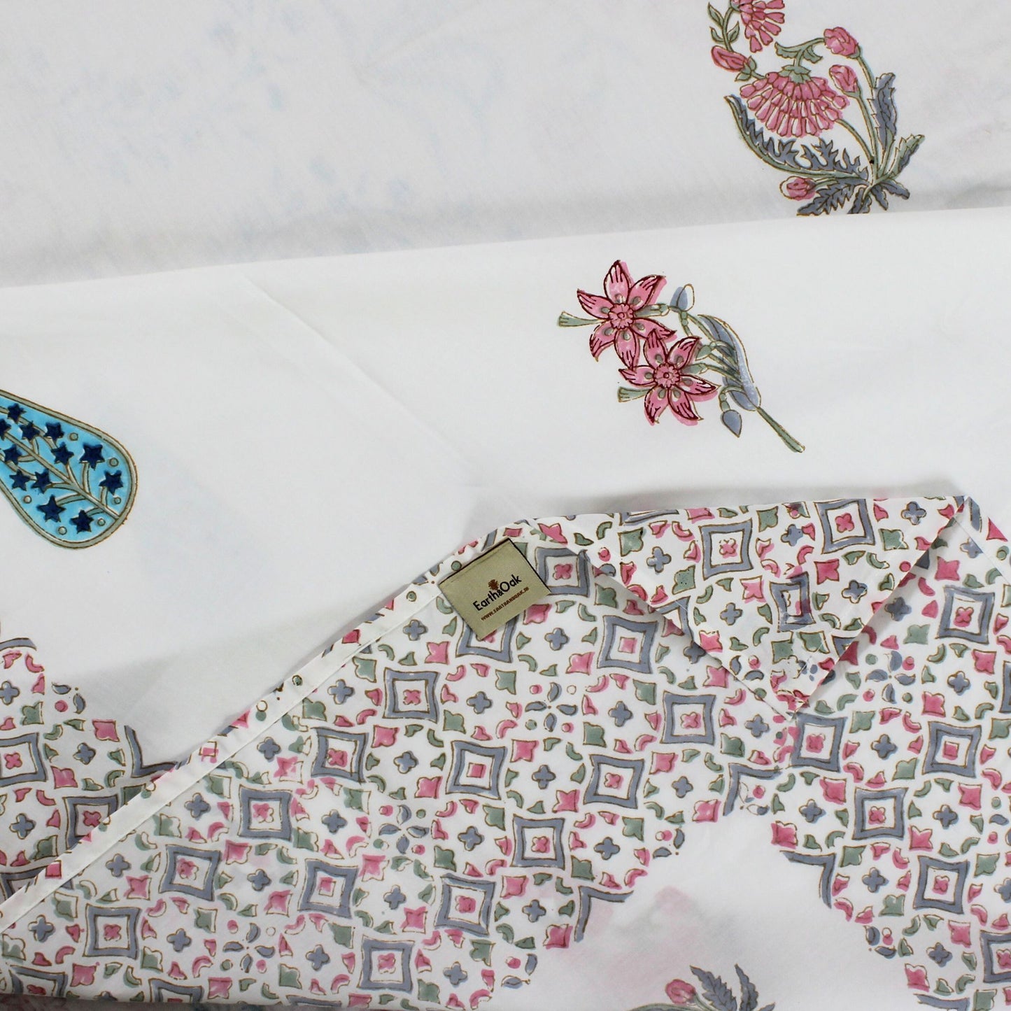 Colours Of The Garden: Bedsheet