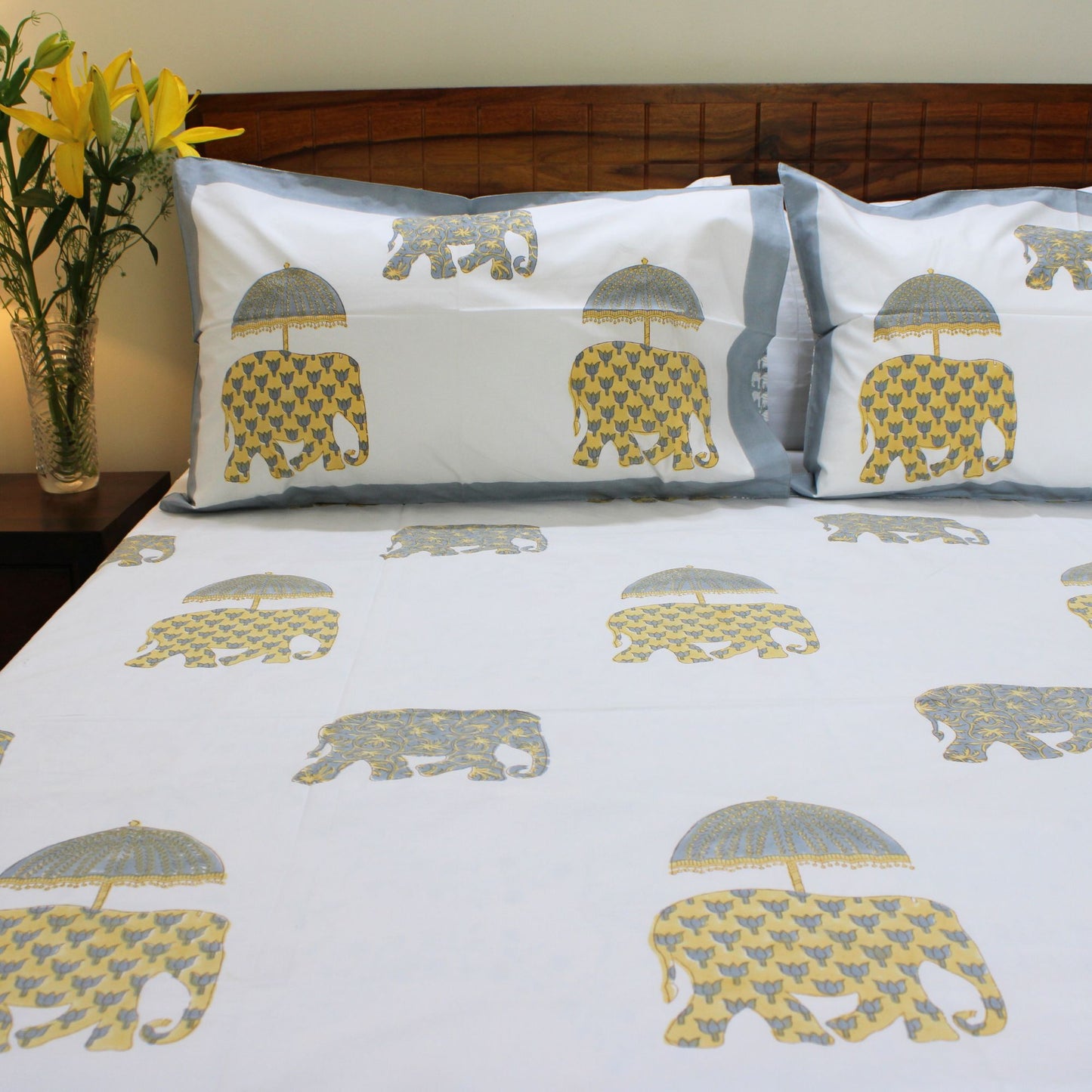 Handblocked bed sheet from the Kainaat Collection, crafted from 100% cotton. Inspired by global charm, each handblock print offers unique artistry and luxurious comfort. Secure yours now; explore the collection.