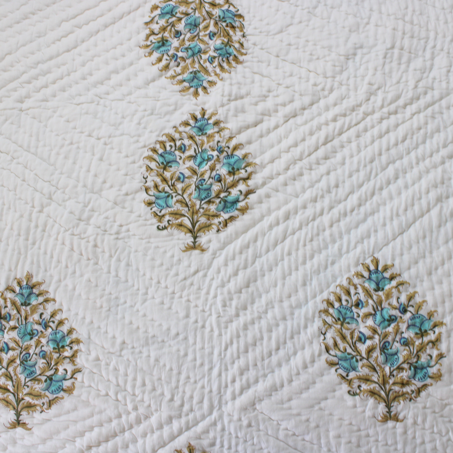 Colours Of The Garden-Cotton Quilt