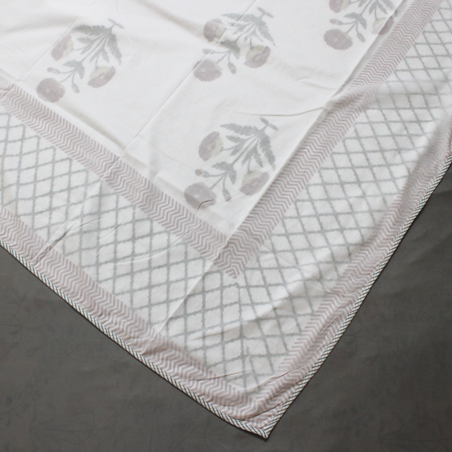 Floral Hues Muslin Dohar