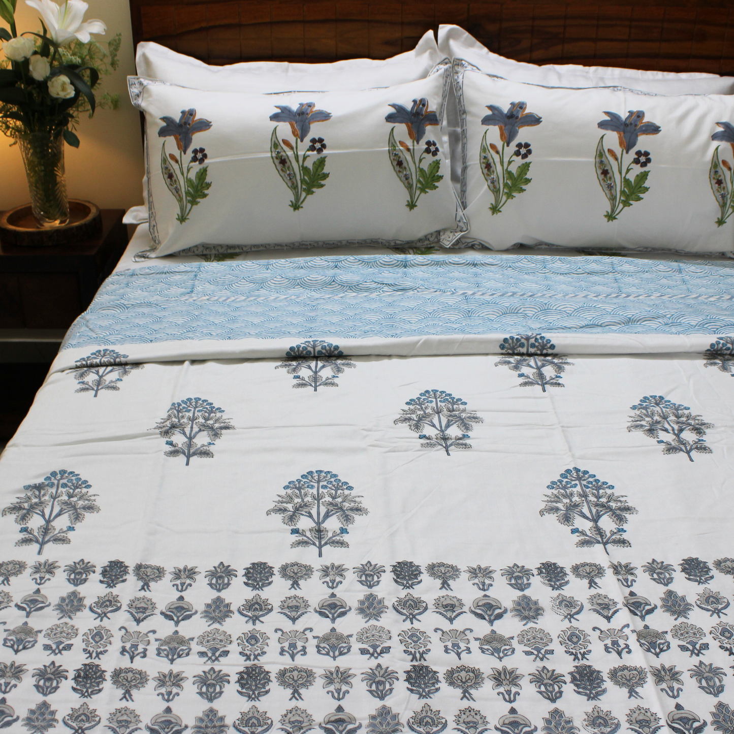 Cotton Muslin, lightweight and breathable, heritage-inspired design