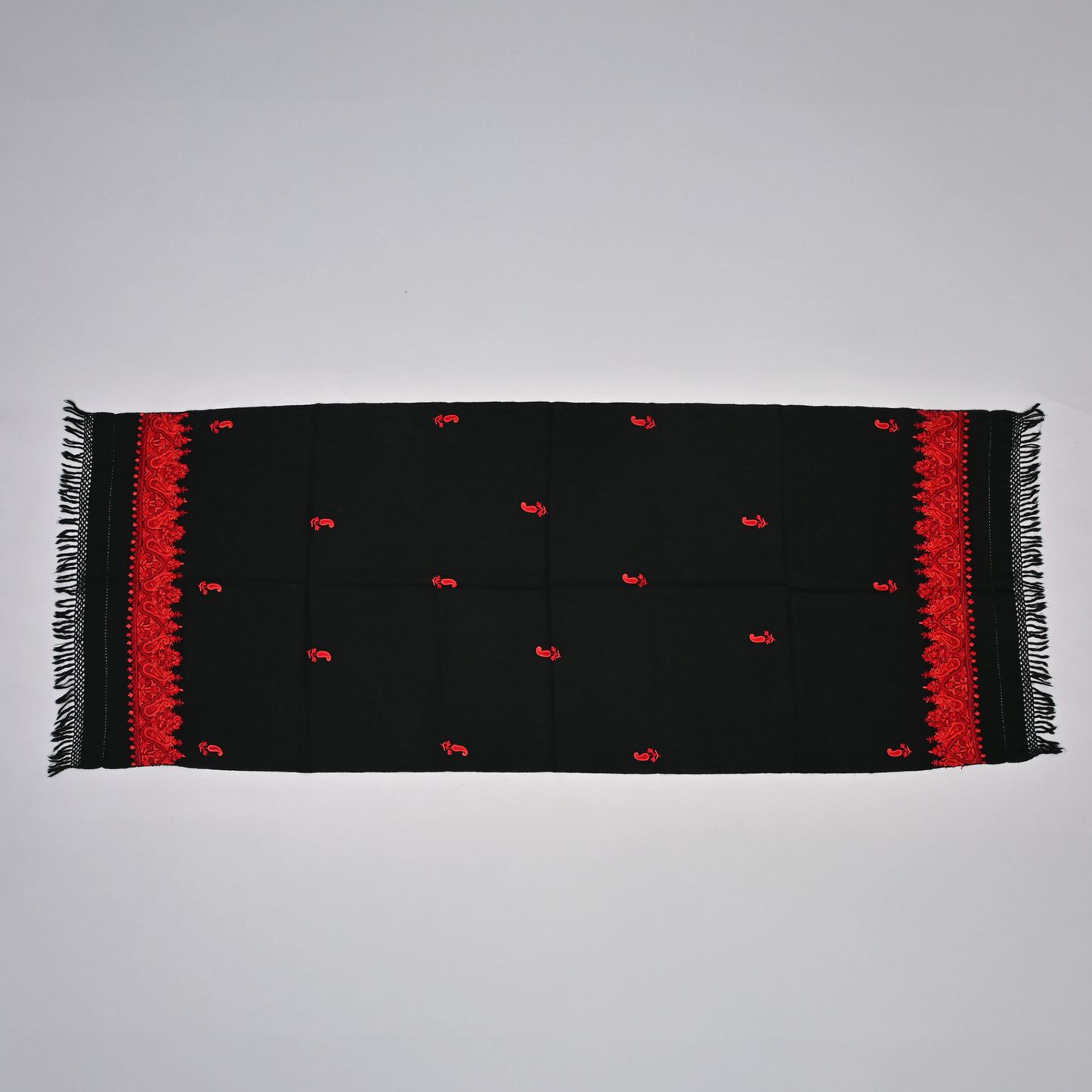 Aari Fine Wool Stole