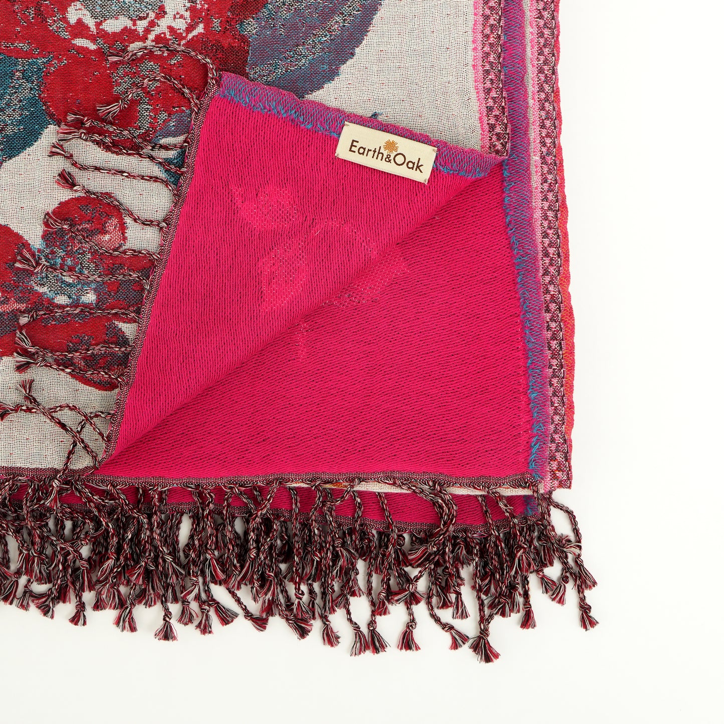 90% Cotton, 10% Wool, exquisite floral design, unparalleled comfort, timeless elegance,earthandoak