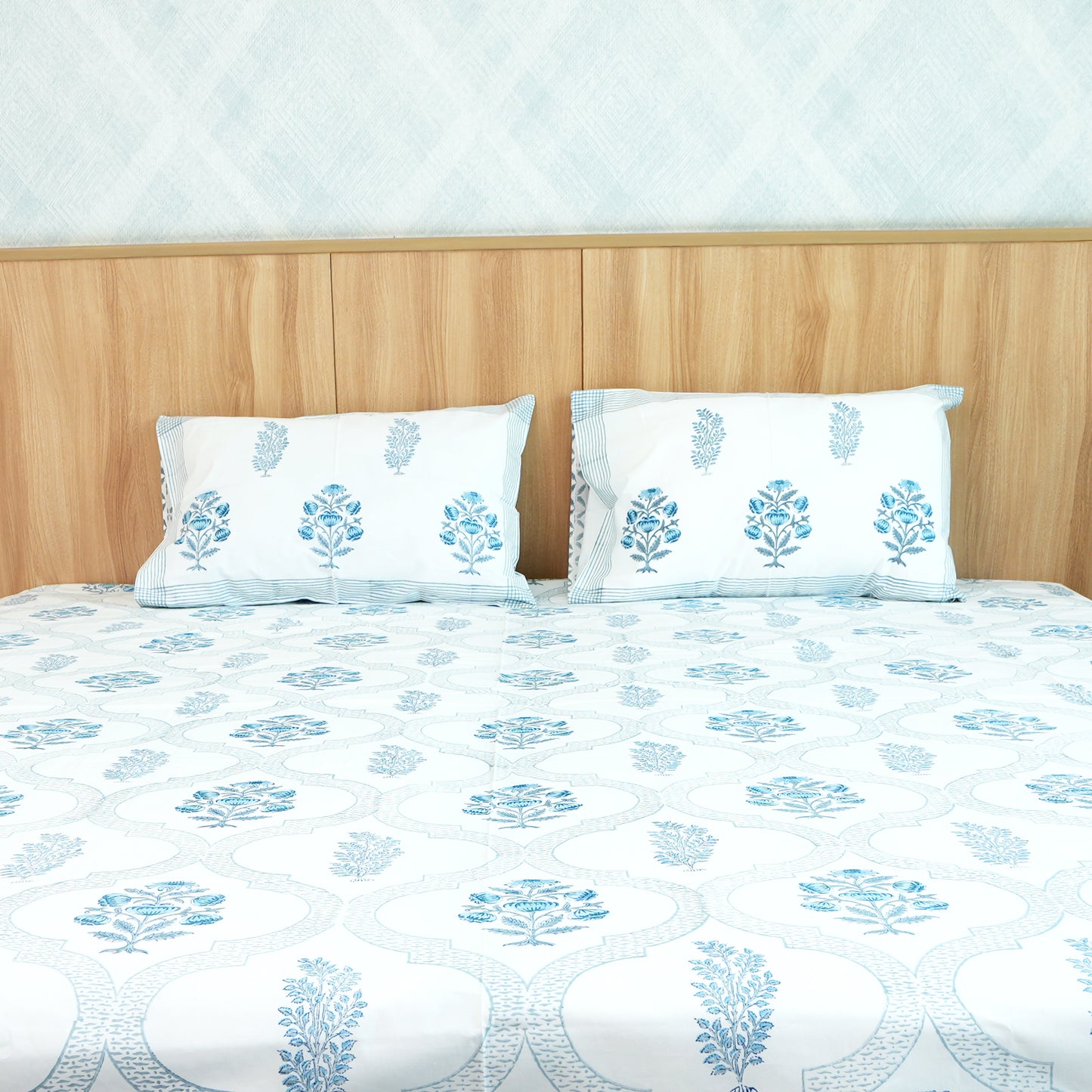 Colours Of The Garden-PCLE Bedsheet