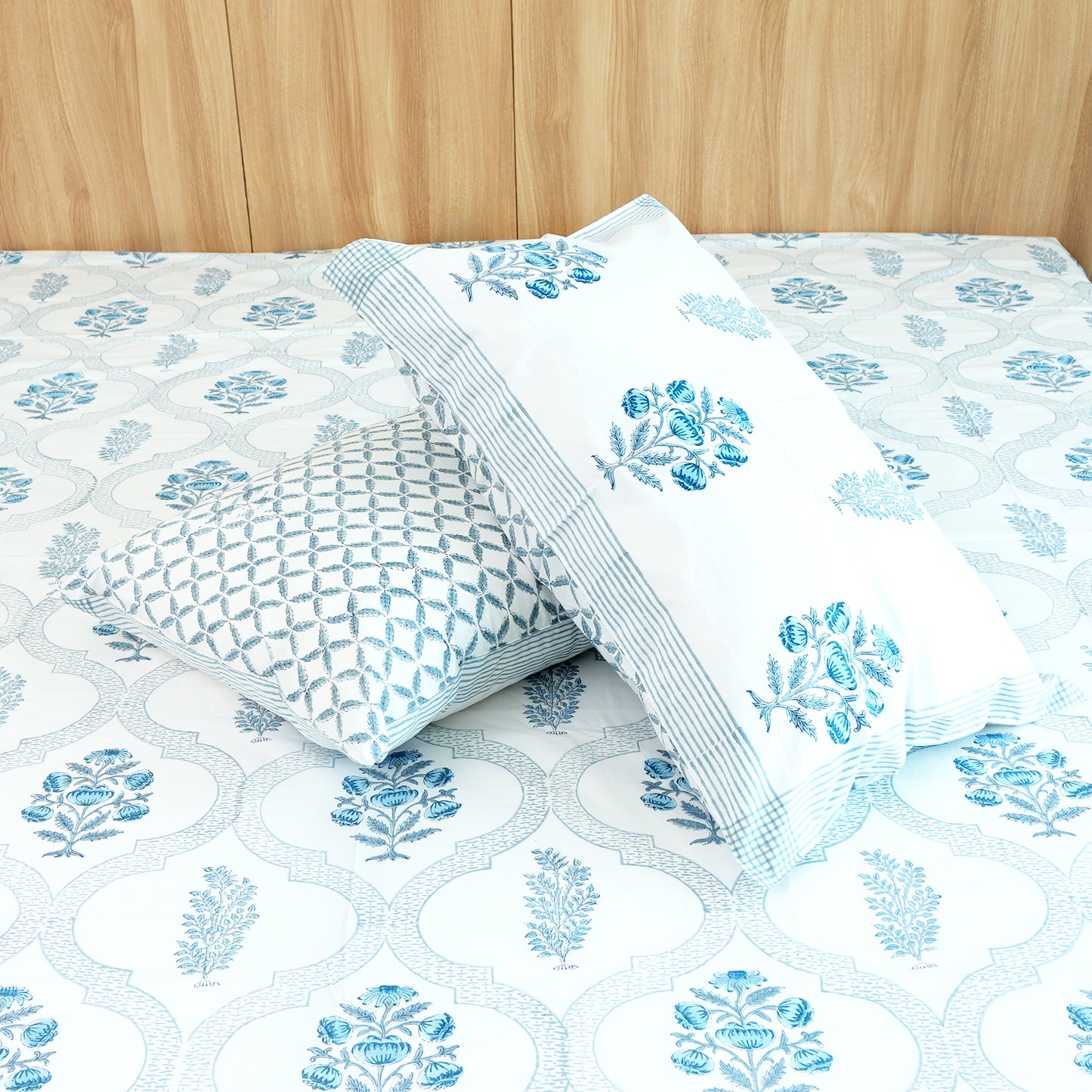 Colours Of The Garden-PCLE Bedsheet