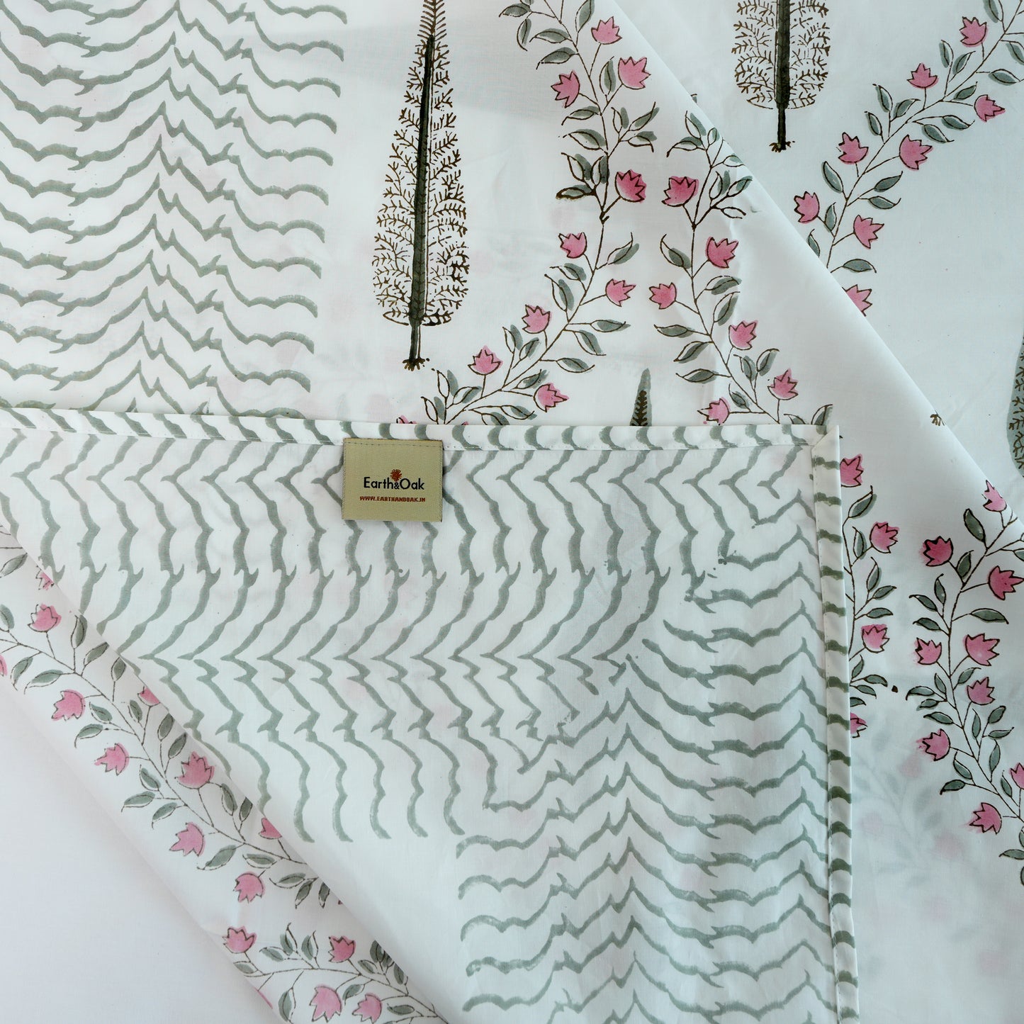 Colours of the Garden: Bedsheet