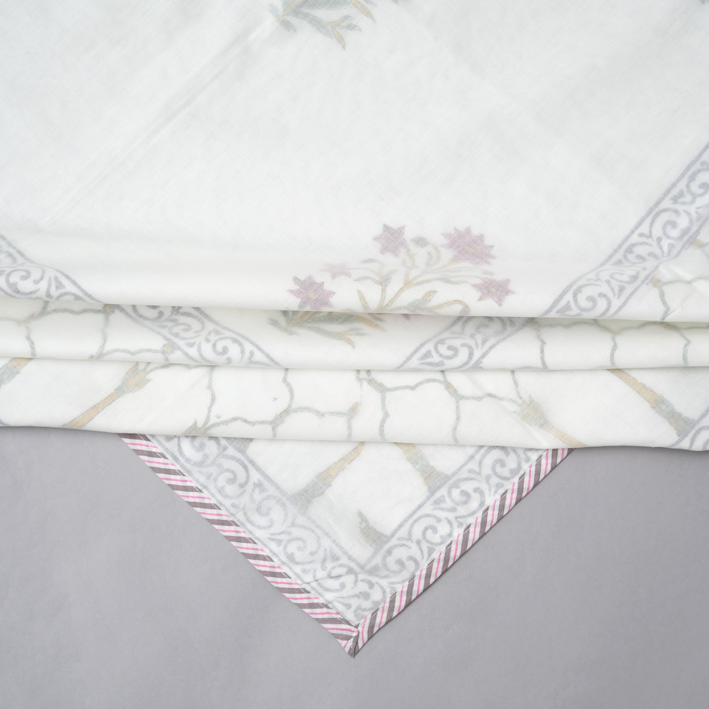 Floral Hues Muslin Dohar