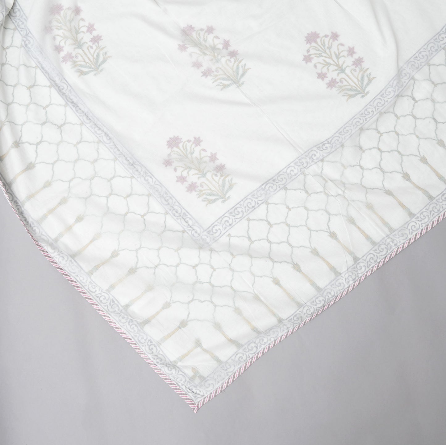 Floral Hues Muslin Dohar