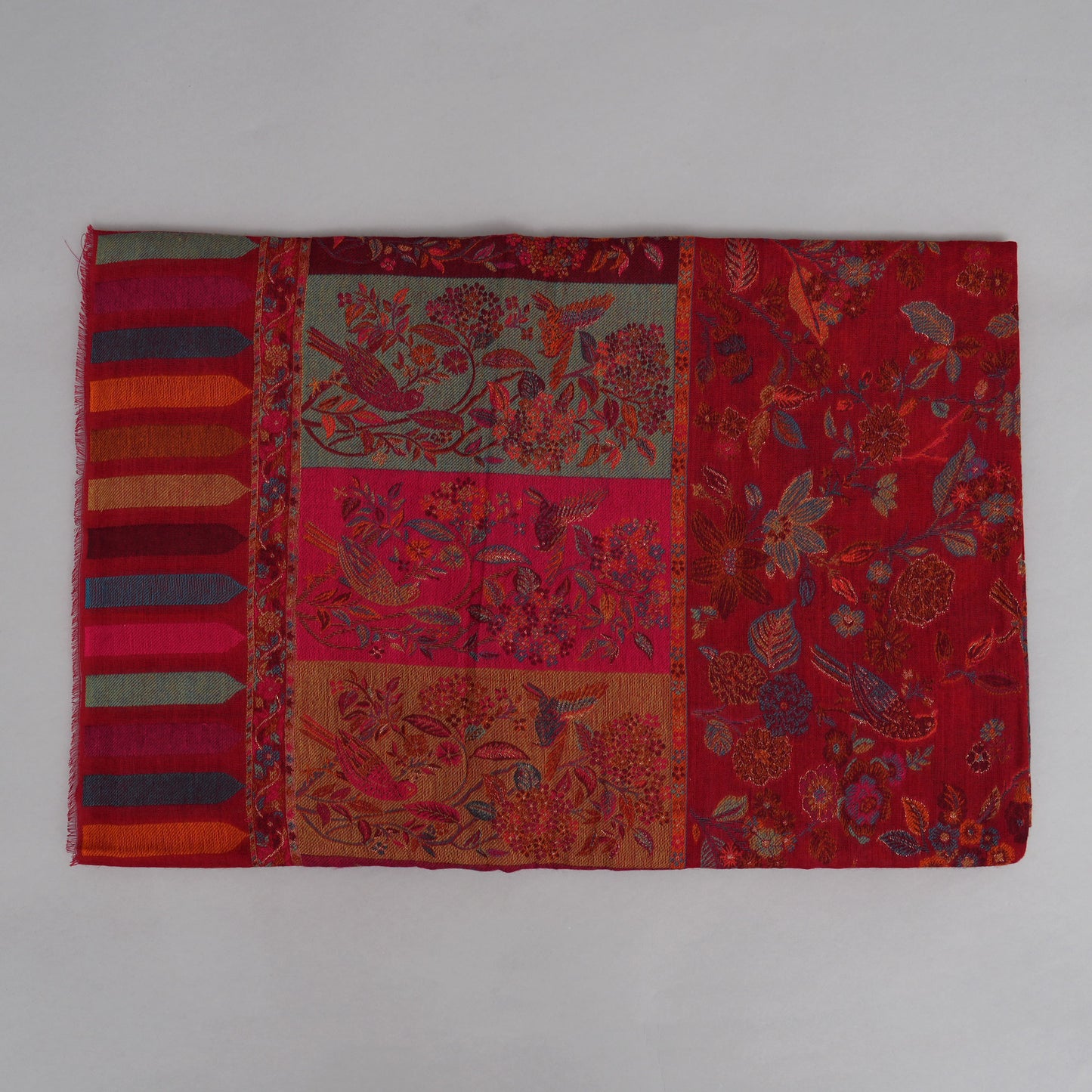 Handwork, Luxury, Gifting, Luxury gift packaging, Traditional , Shawls , Men & Women