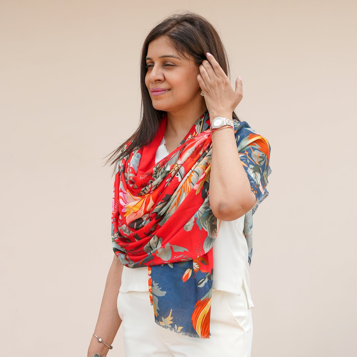 Vivid Petals-Bamboo Modal Stole