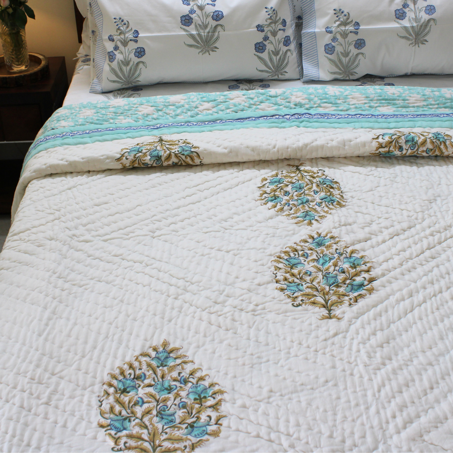 Colours Of The Garden-Cotton Quilt