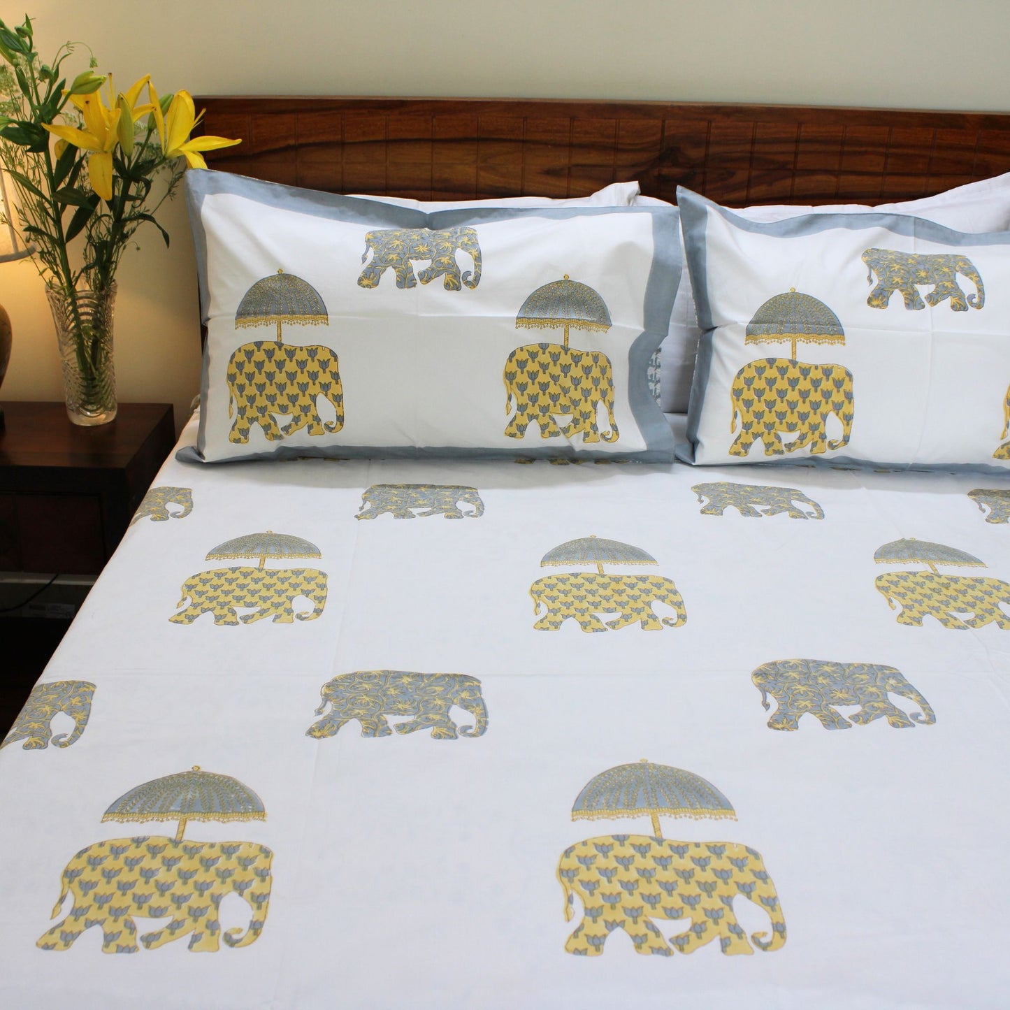 Kainaat Handblock Bedsheet
