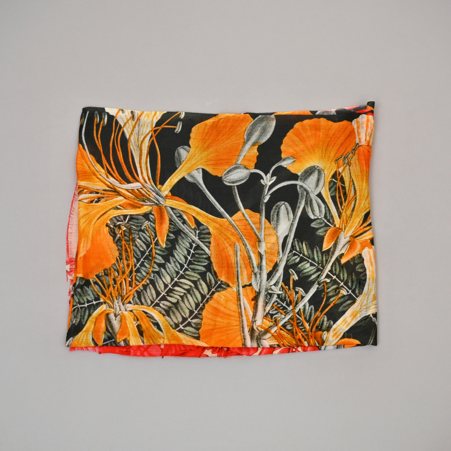 Flame & Shadow-Bamboo Modal Stole