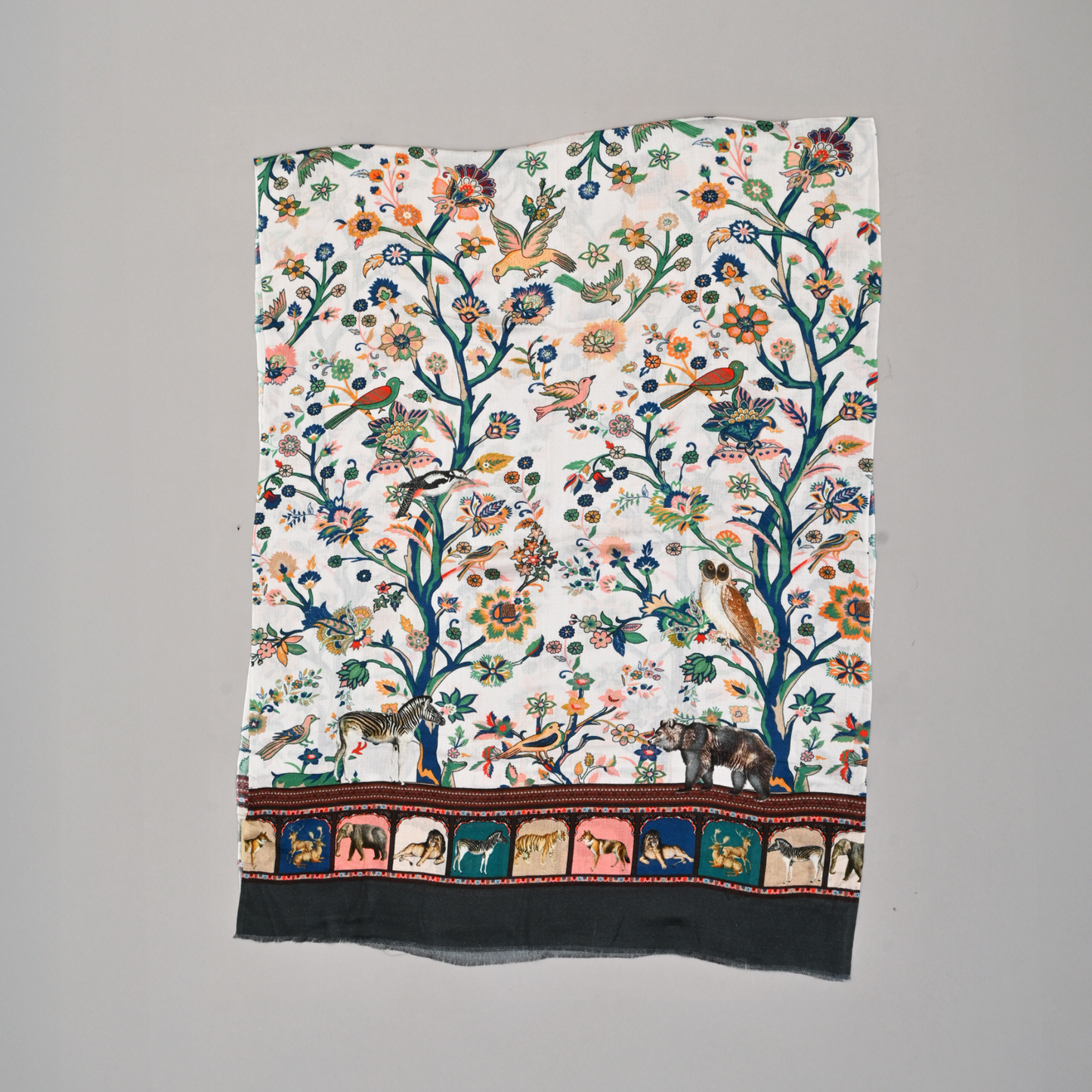 Tales Of The Wild-Bamboo Modal Stole (White)