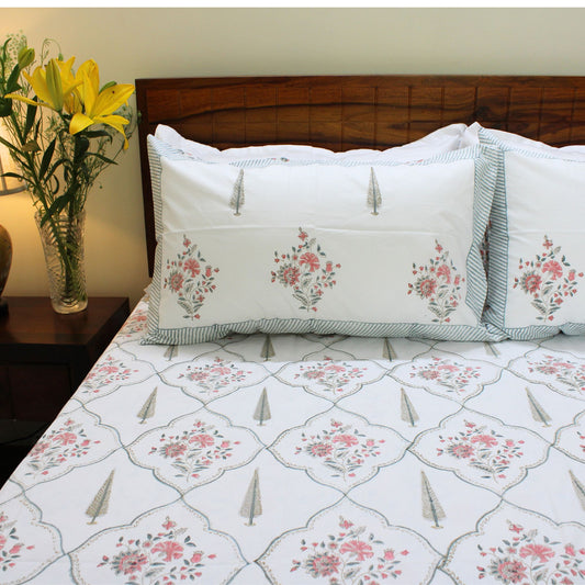 Colours Of The Garden: Bedsheet