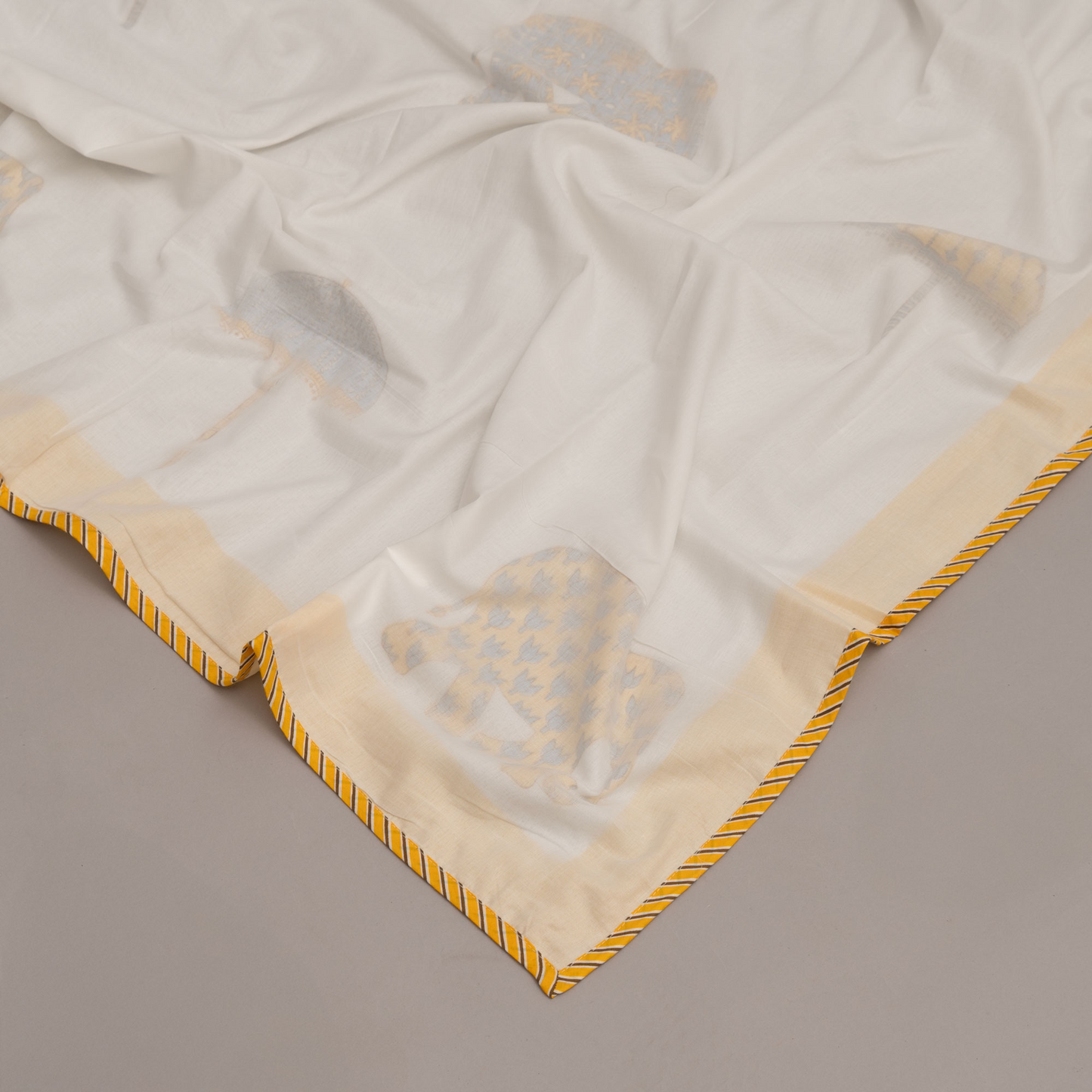 Floral Hues Muslin Dohar