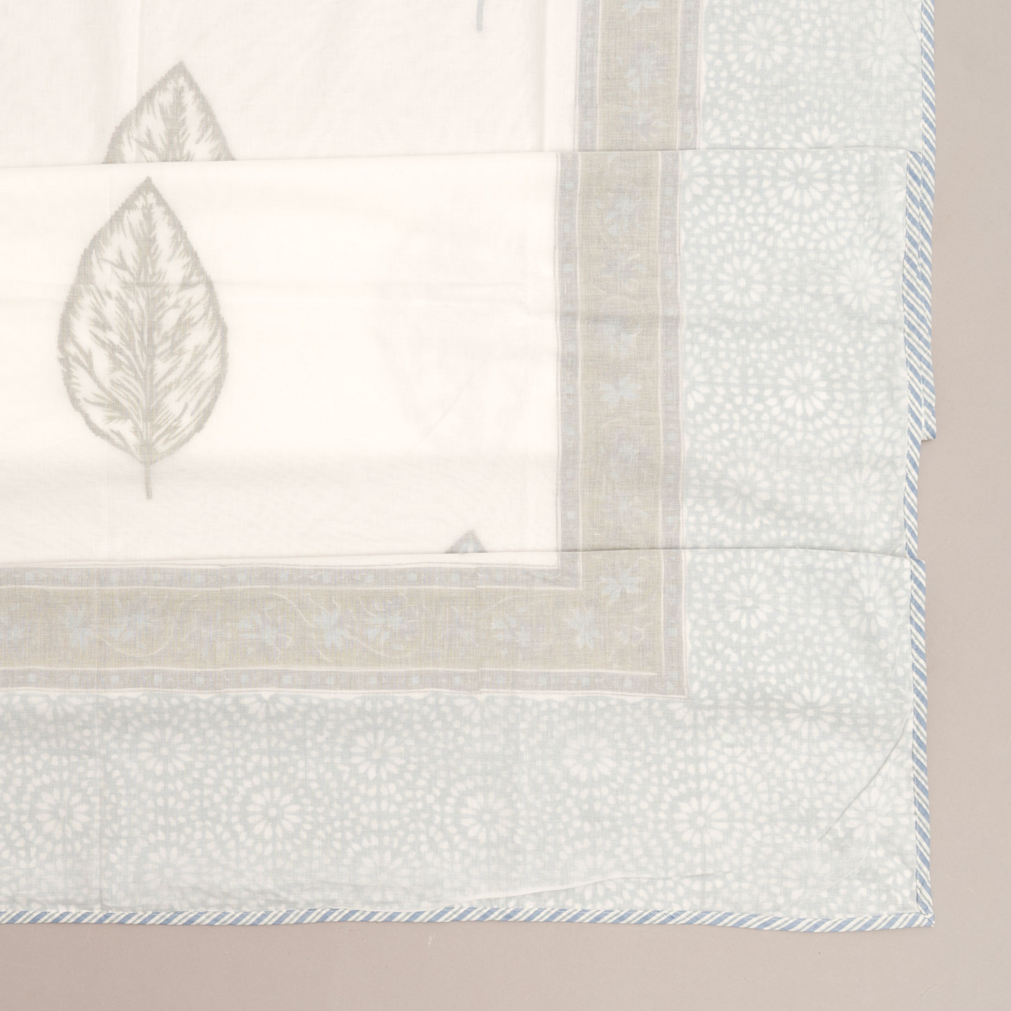Floral Hues Muslin Dohar