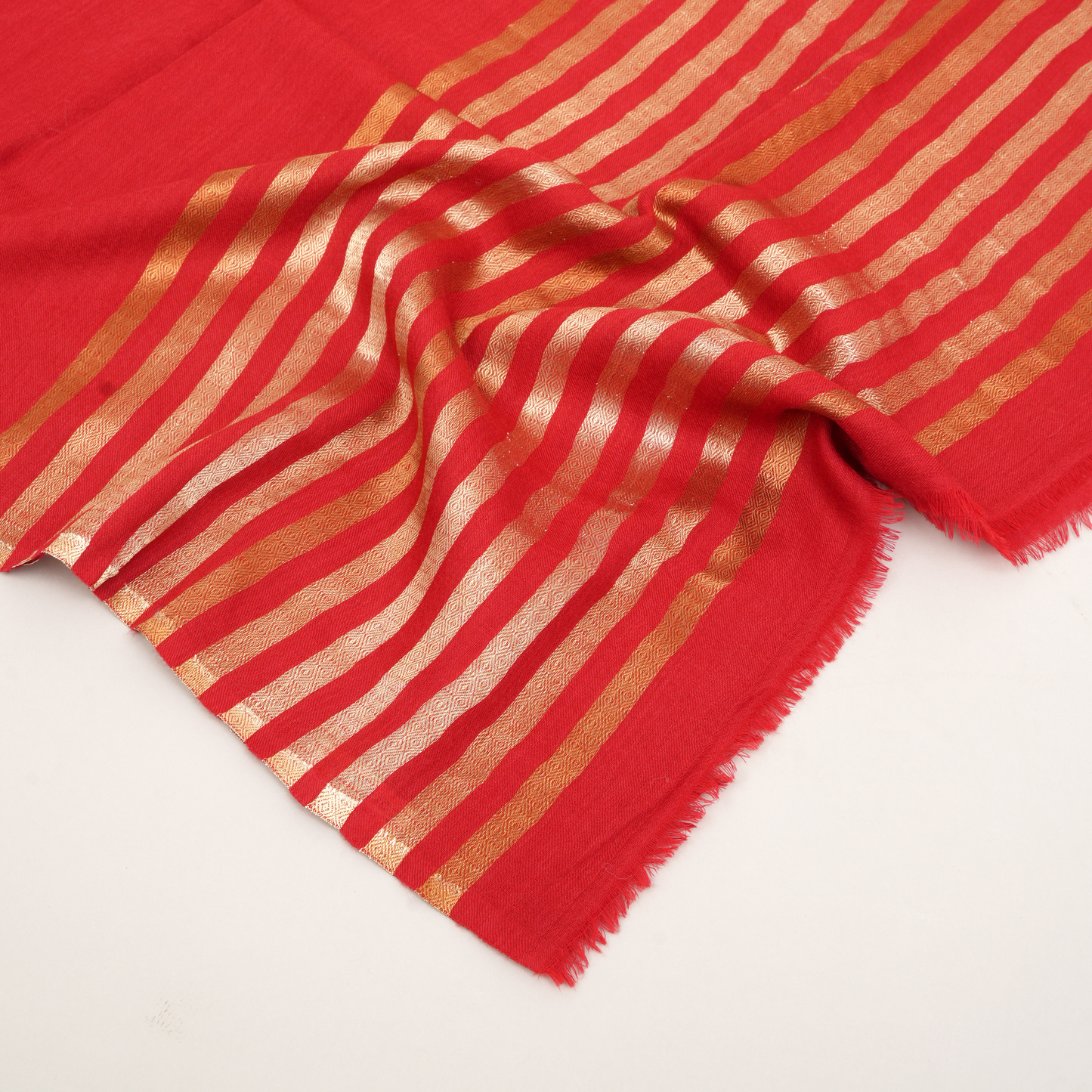 Winter Glow Wool Zari Stole-Red