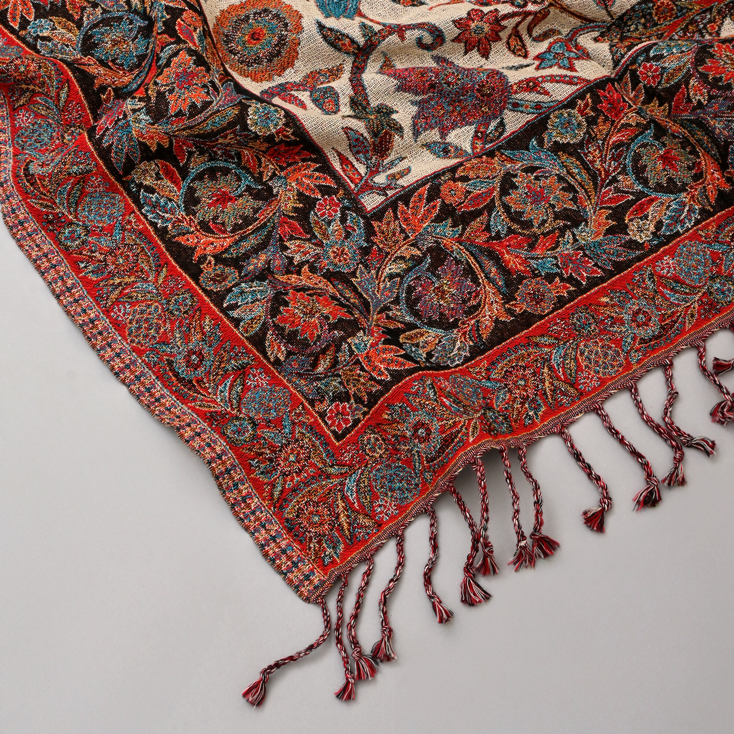Vintage Vana Throw
