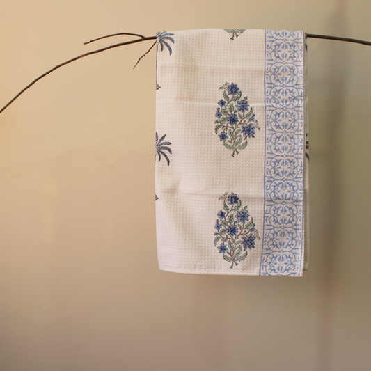 Cotton; Hand-blocked prints, Waffle weave for superior absorbency and quick drying, Lightweight and breathable, Soft texture, Artisanal charm, earthandoak