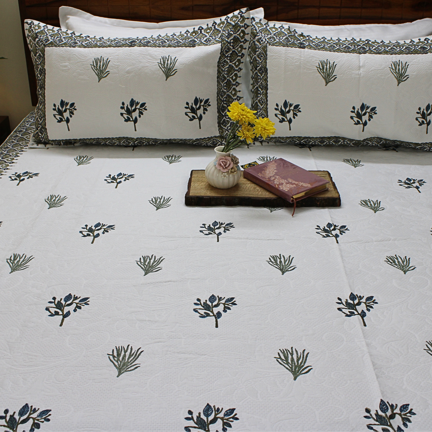 Anand Bagh Jaquard Handblock Bedcover